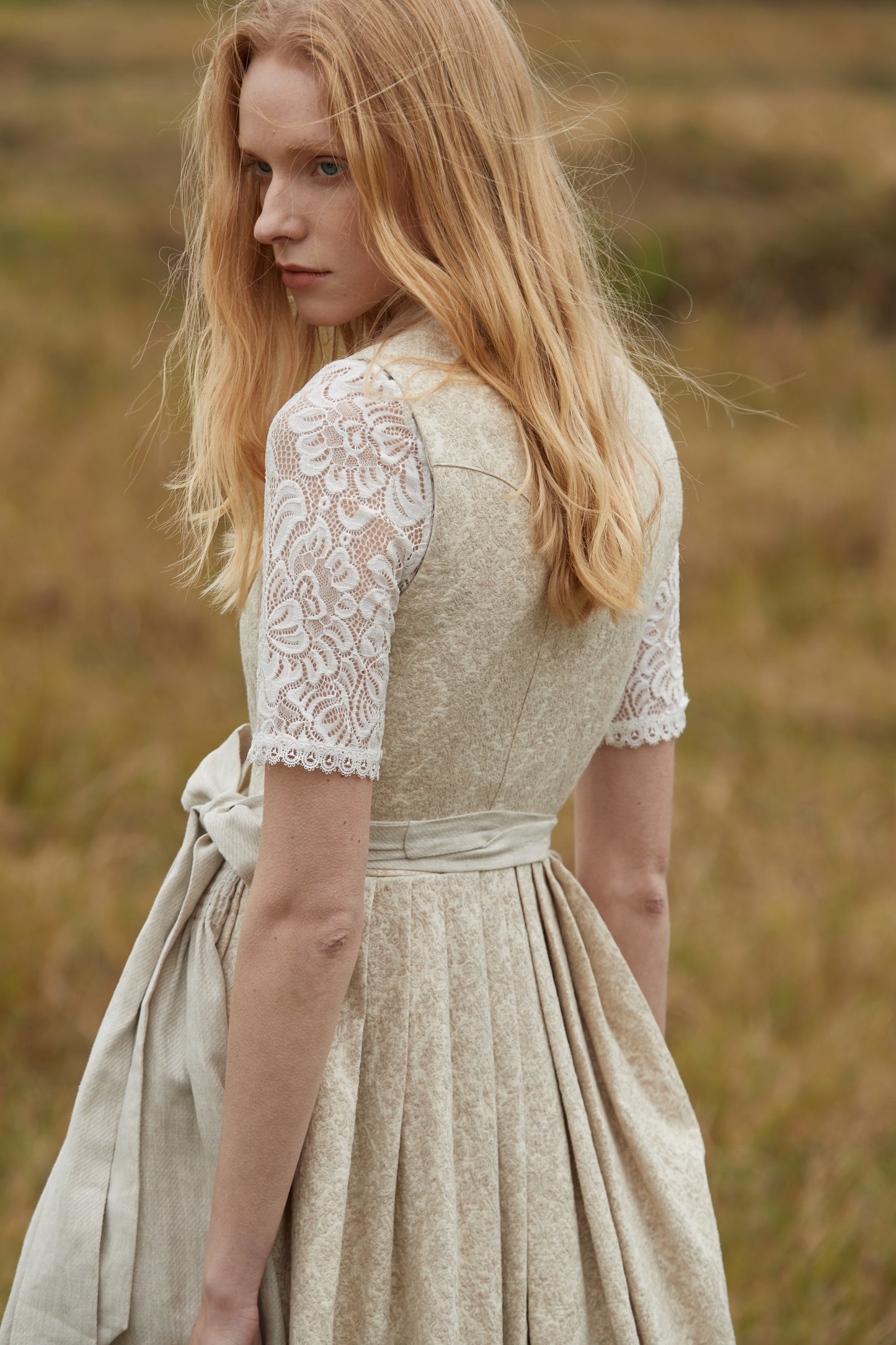 DIRNDL FIONA IN BEIGE