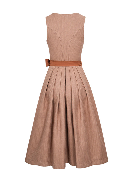 Dirndl-Trends 2025: Vom Klassiker zum modernen Statement