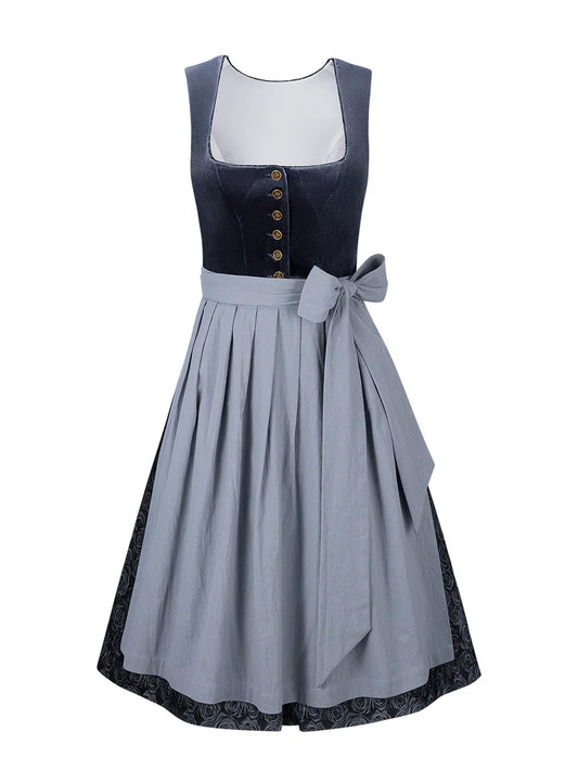 Dirndl in Hellblau: Samtige Eleganz und Tradition von Hammerschmid und Stockerpoint