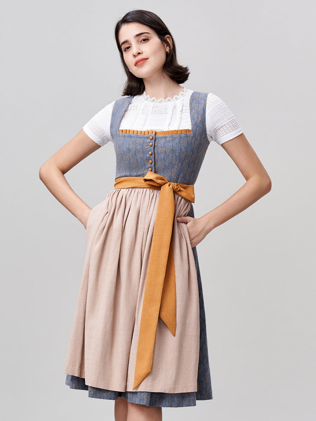 Dirndl-Stil 2025: Praktische Eleganz auf dem Münchner Oktoberfest