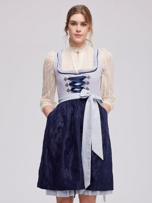 Olivgrünes Dirndl: Ein Stück Tradition und Mode in Grün