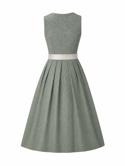 Dirndl Franziska in Mineralgrün mit Elfenbein Schürze - Rückansicht