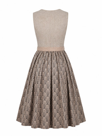 Dirndl Clara in Salbeigrün mit Perlgrau Schürze - Rückansicht