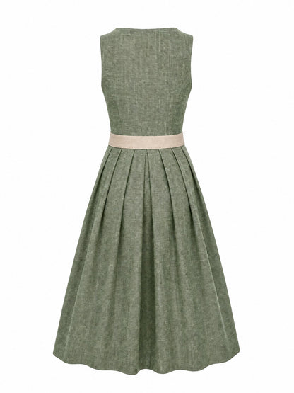 Dirndl Enna in Eukalyptusgrün mit Warmer Sand Schürze - Rückansicht