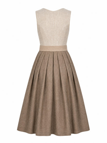 Dirndl Lia in Haferbeige mit Warmer Sand Schürze - Rückansicht