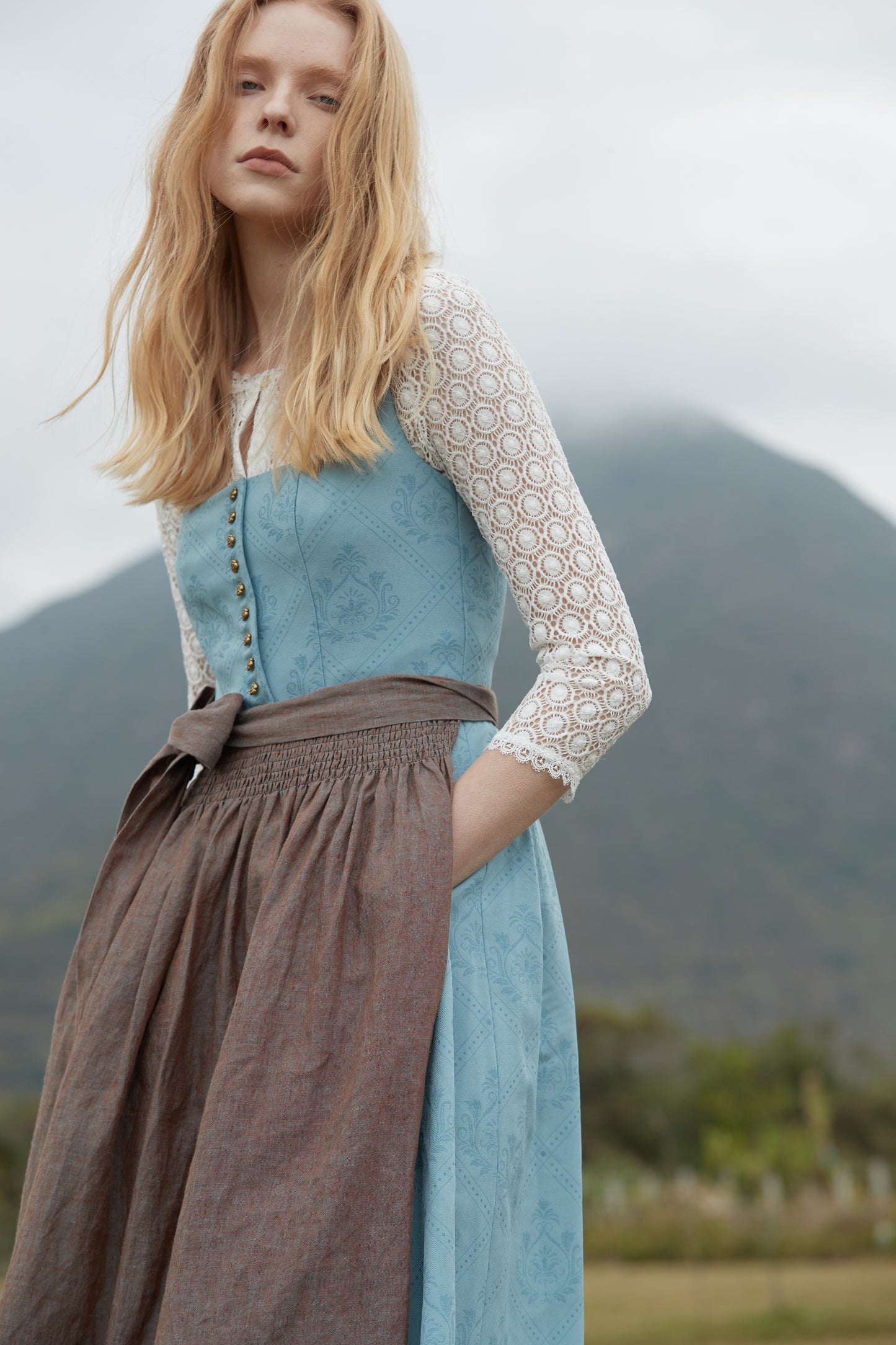 DIRNDL KLARA IN BLAU