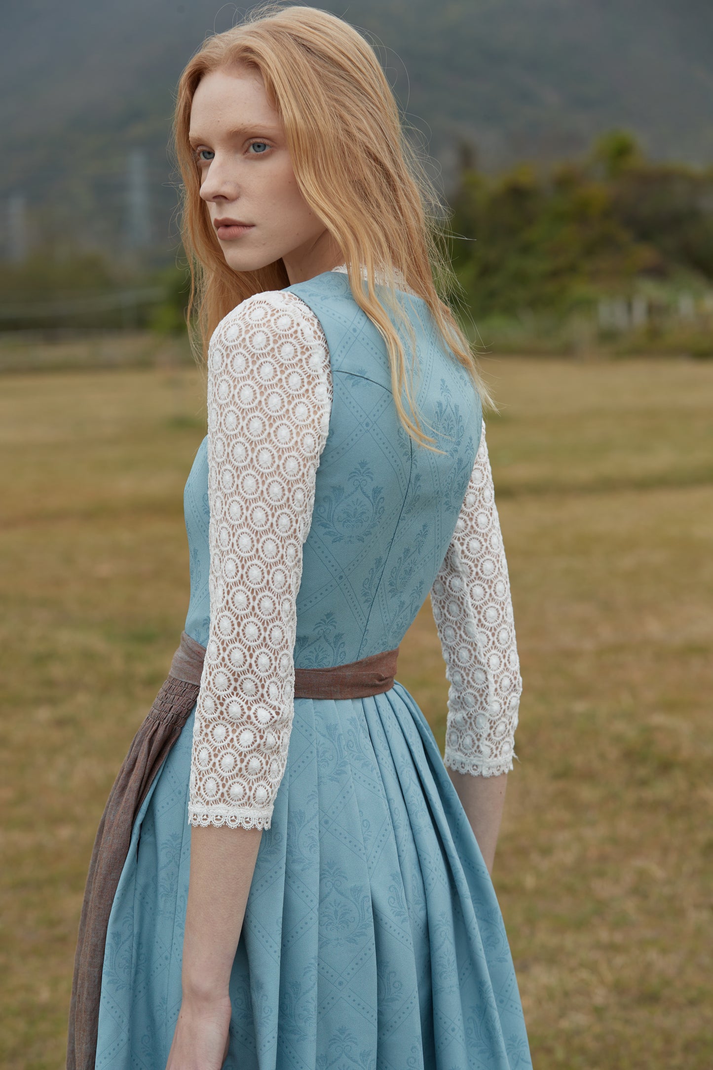 DIRNDL KLARA IN BLAU